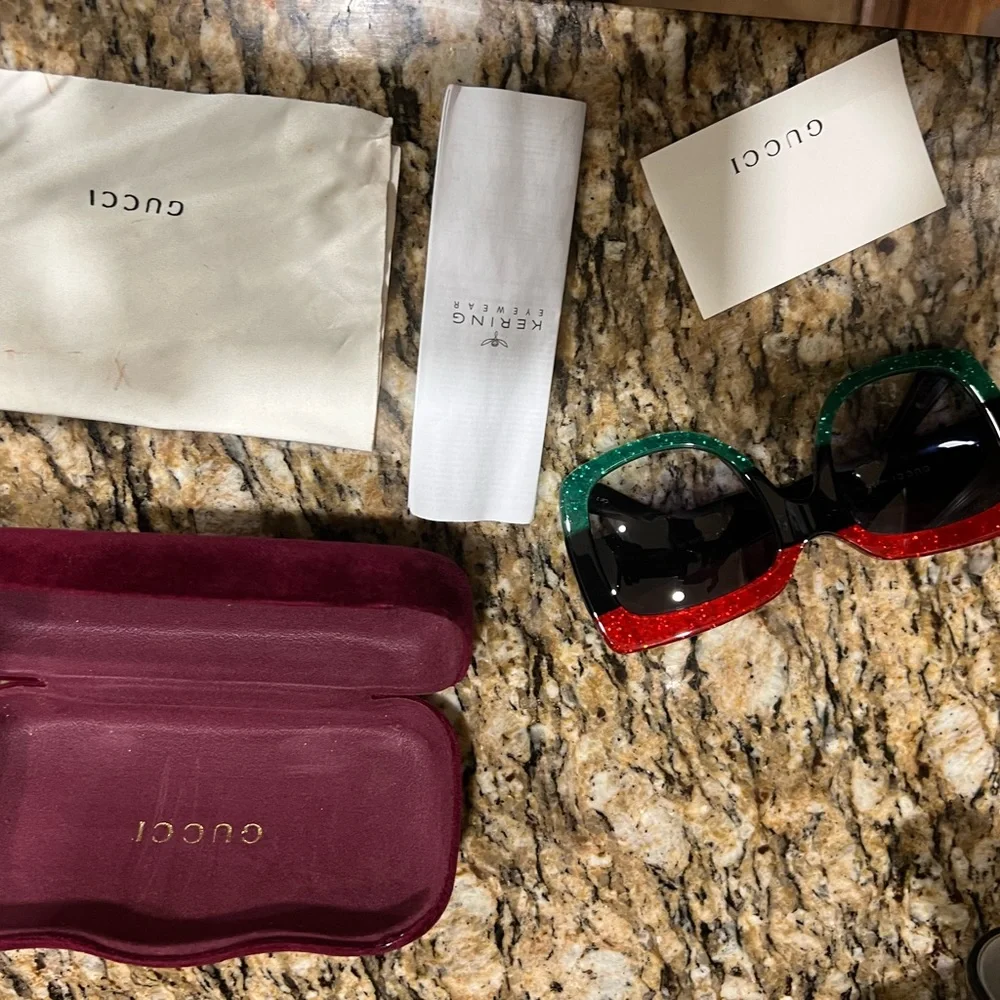 Authentic Gucci glasses - Picture 4 of 6